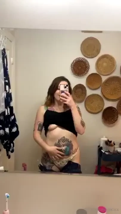 It s a no bra kind of day 