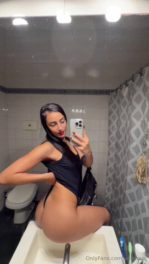 Im offering big discounts in custom videos video calls and live 