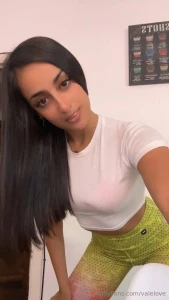 Which fit outfit do you prefer the most