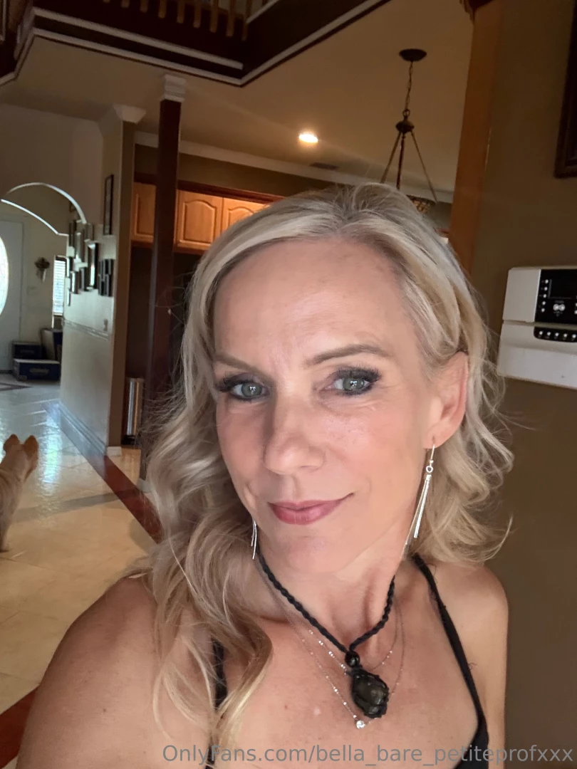 Say something to make me smile i need it 