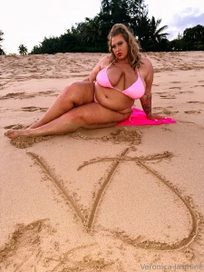 I leave my mark everywhere i go