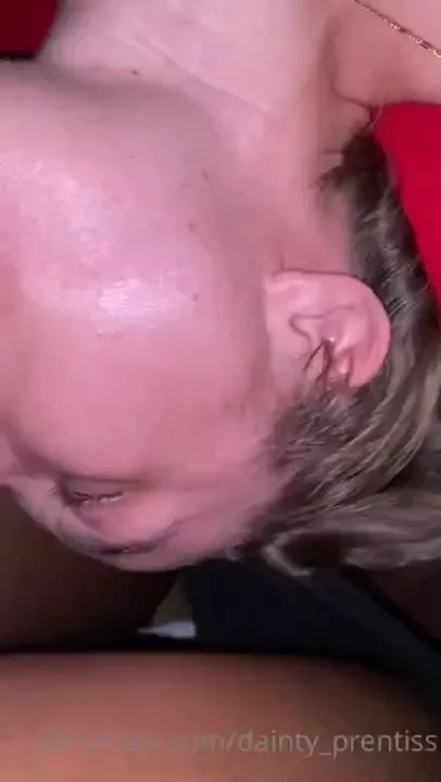 I love giving blowjobs 