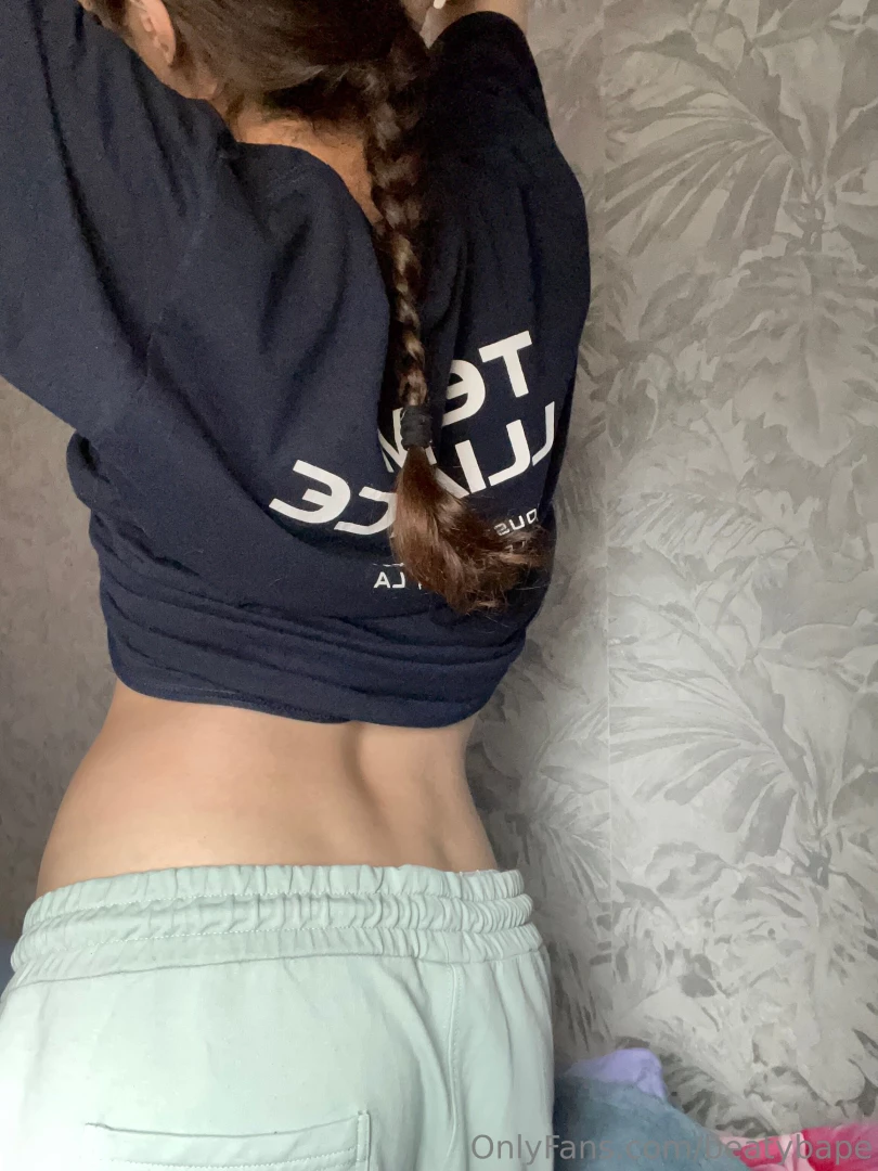 I love those dimples on my back 