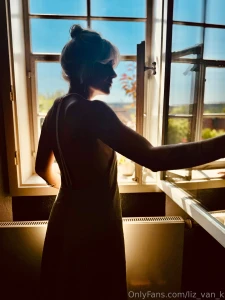 Hi there let the sun come in