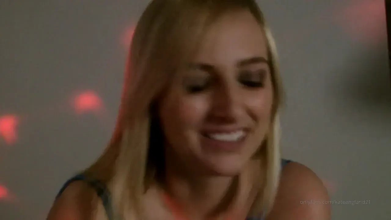 Per custom vip request my happy asswednesday video giving a lap dance 