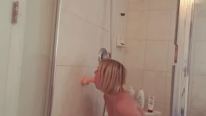 kateengland21 - I love fucking and sucking in this open shower nsfw video part 1 join 