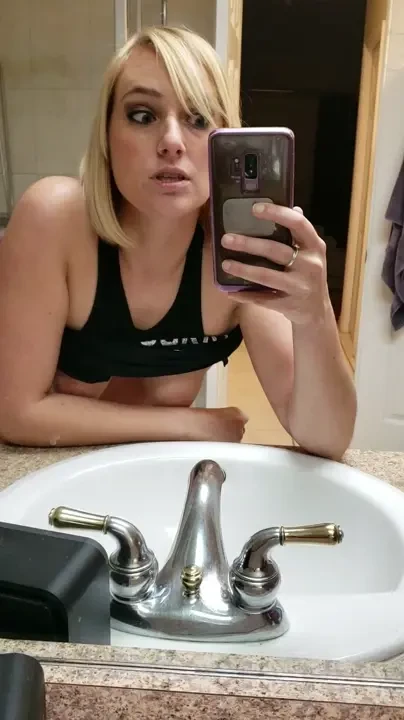 My tittytuesday video saying good night i can t wait for all the dick 