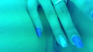 Friskyfriday video in the tanning bed after the gym nice and sweaty