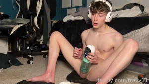 One of my favorite toys jerking jerkingoff solo twink ass cutedick gay