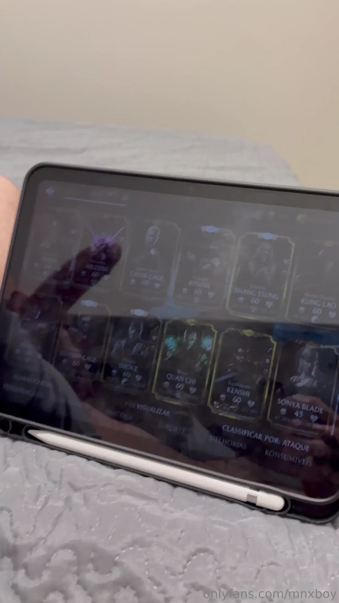 I like to play games what u guys think of my mortal kombat card 