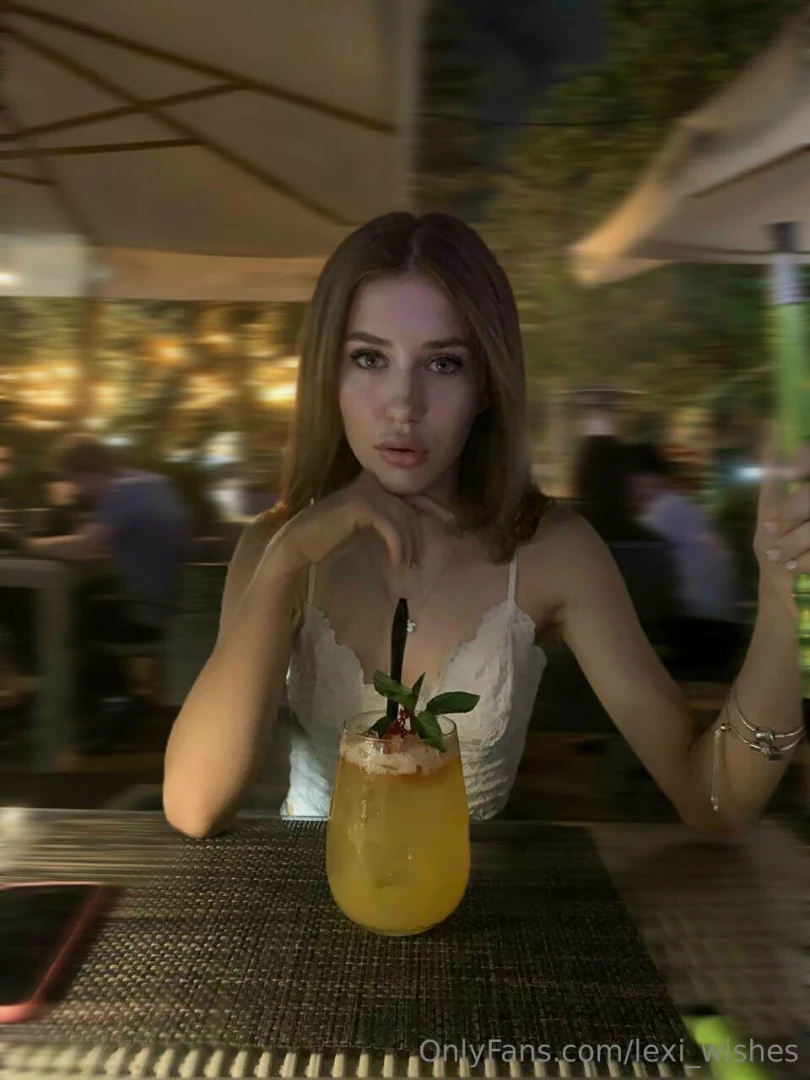 Wednesday is a little friday it s the moment when my soul wakes up and 