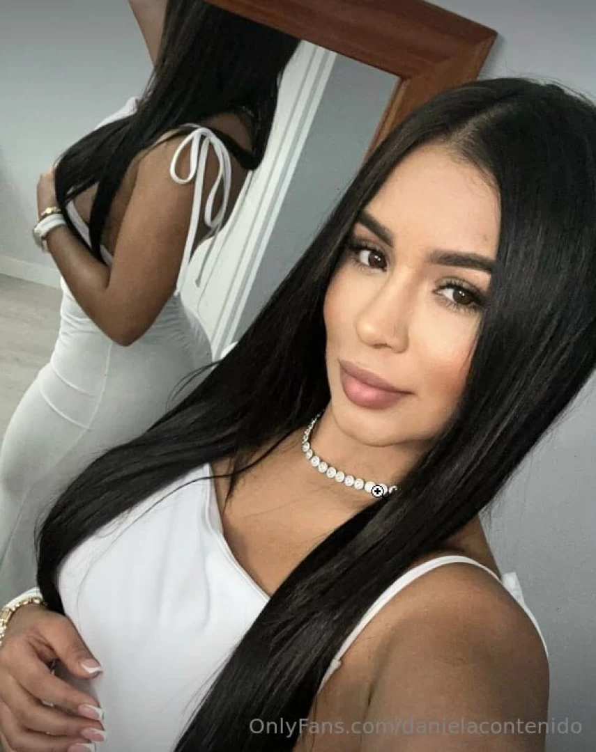 Indulge un the ultimate experience with our stunning tall and sultry 