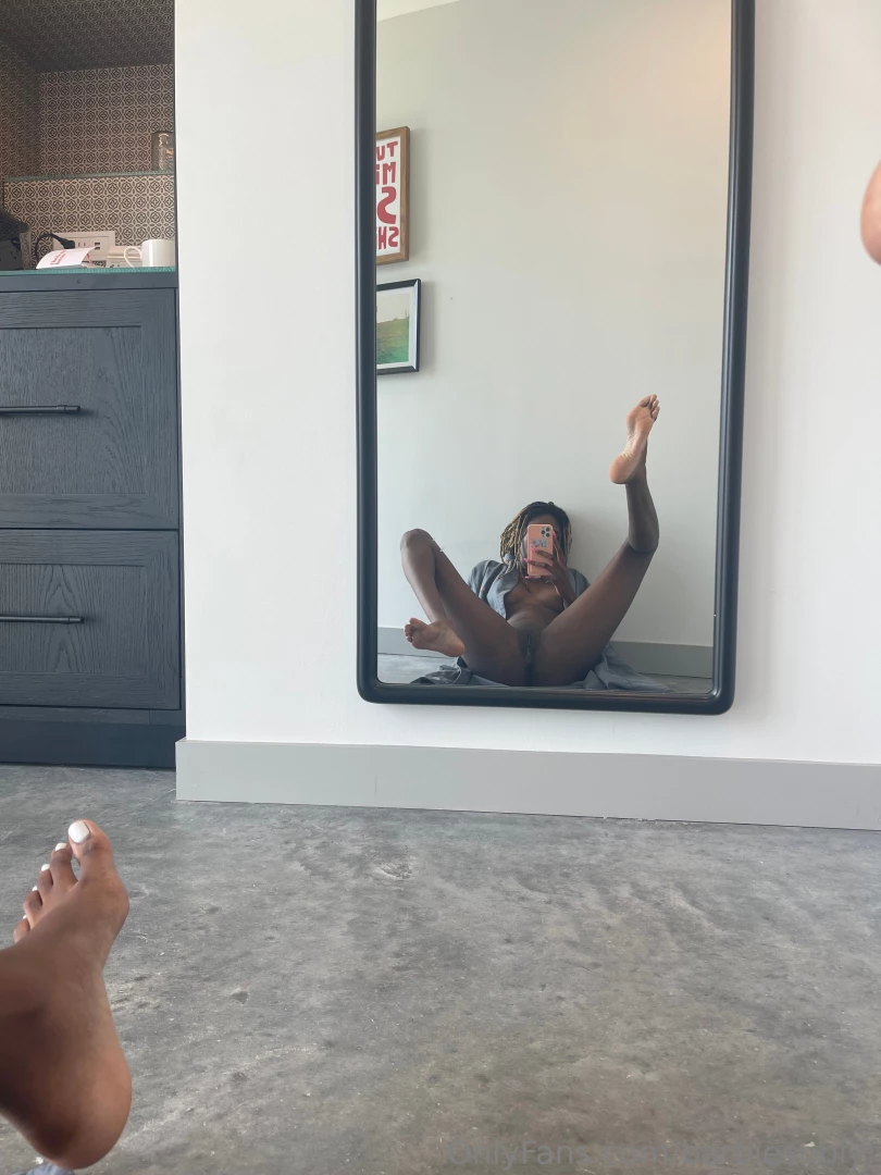 Slide in me saturday hehe 