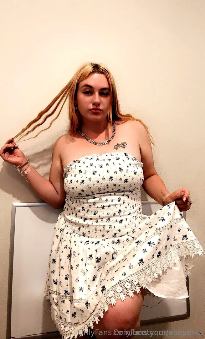 Abigalvip is a born and raised texan girl she is hot sexy and single 