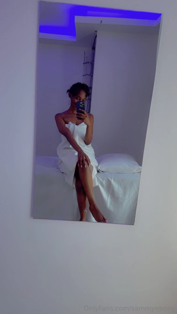 It s mondayyyyyyyy welcome the best bored day of the week lol 