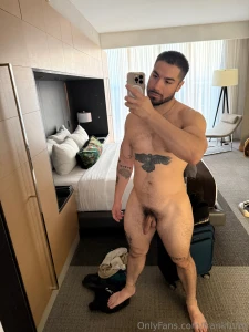 You walk into your hotel amp see me like this wyd