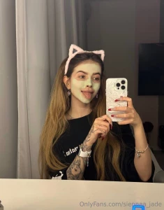 I love those little moments when i can pause put on my favorite face