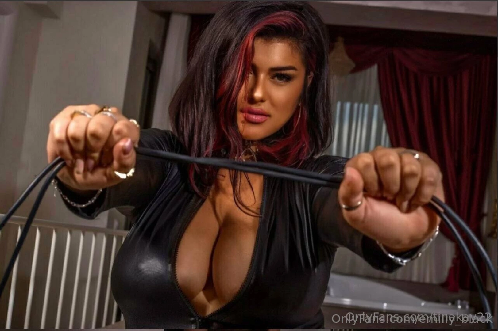 Hi i m tinakay22 tinakay22 i would like to make you cum so i will be a part 66 