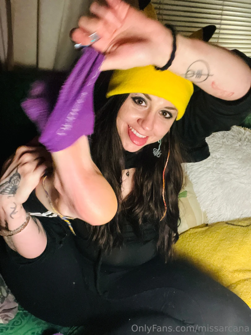 In that last pic i m talking on my arcana phone hehe https onlyfans part 3 