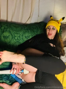 In the b amp w version you can t see the blue light heh the rest of part 2