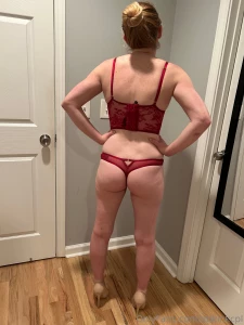 What do y all think about the mrs new outfit it was a christmas gift part 9