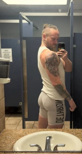 Sparred 12 rounds today felt great 19 training sessions this week 4