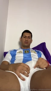 Kiss the screen then open your wallet this cock deserve gold cards not