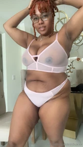 What y all doing i m bored let s sext dm me