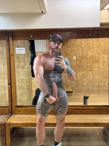 It s gym time look at the last one part 1