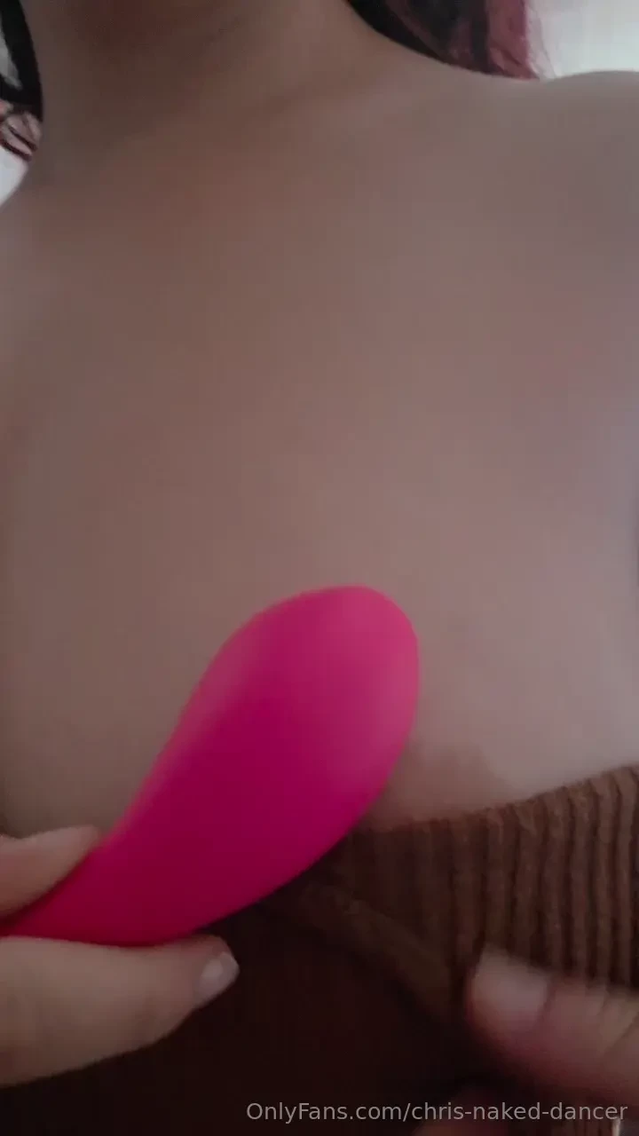 Chris-naked-dancer 