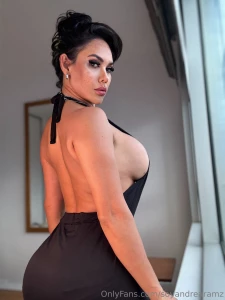 Would you make me cum babe my pussy is so wet right now i want to play
