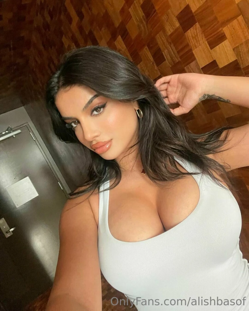 Happy titty tuesday part 2113 