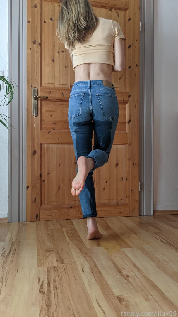Pee in my jeans would you like to see how this happend pee piss peeing part 2 