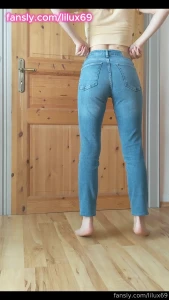 Pee in jeans i like it warm and wet pee piss peeing pissing pipi