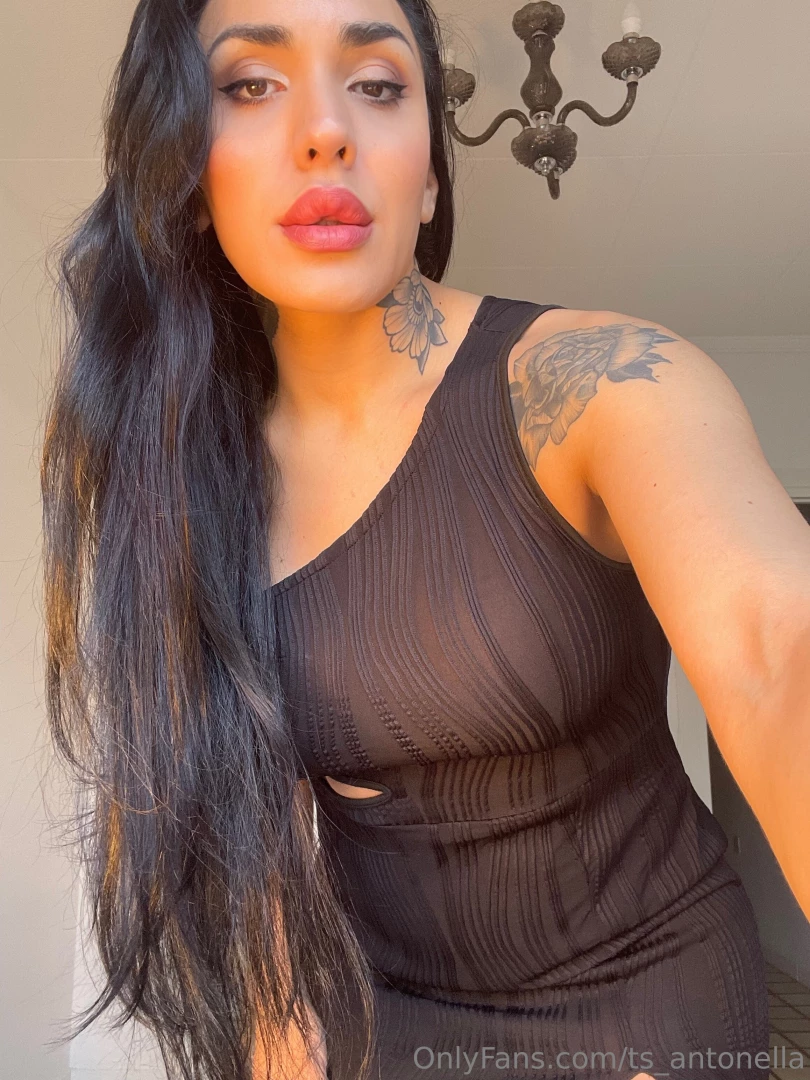 The black dress is one of my favorite garments do you like how it 