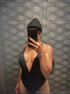 My hot body after sunbathing entering the bathroom and getting so