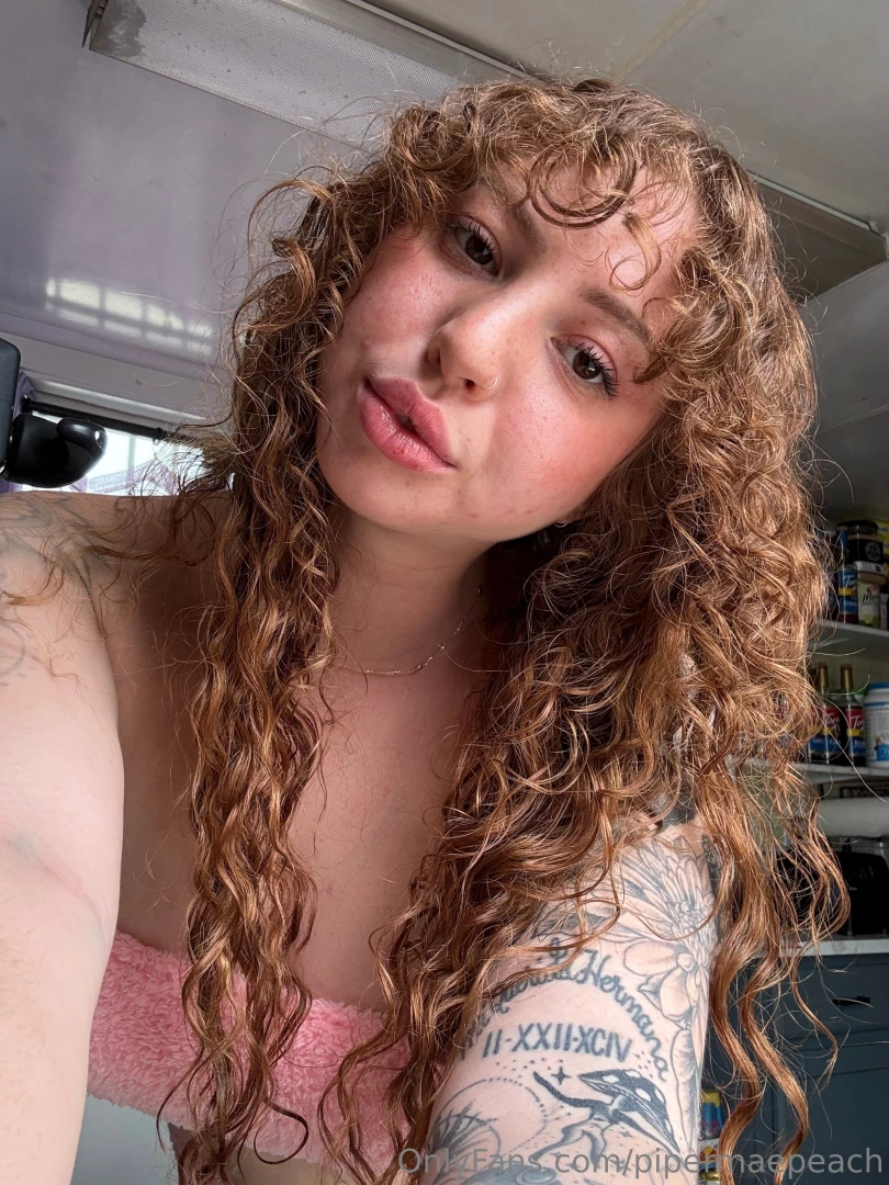 Caught between cute and a little bit naughty who wants to join me in 