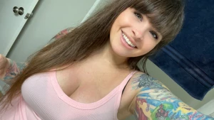 Hey guys make sure to cum say hi on tiktok