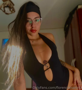 Hola mi amor queres ver las fotos tremendas que me saqu para vos te