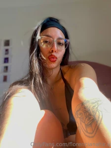 Hola mi amor queres ver las fotos tremendas que me saqu para vos te part 1