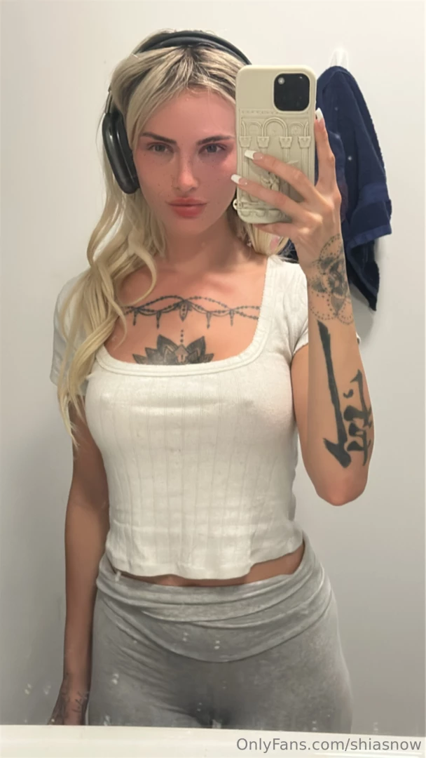 Wore white so you could stare a little longer if you want more you ll 