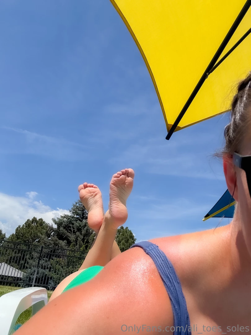 The rest of the pool day pics thought you might want to get a peek of part 2 