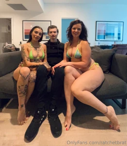 3 is always better then 2 mollyroselove theirishpov44