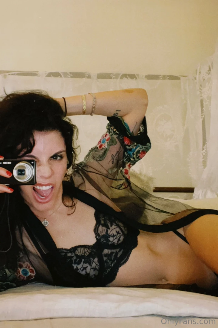 What shall i wear in my live later on part 1 