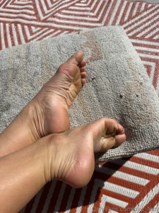 New pedi for vegas tomorrow sorry i ve been mia training hard to slap part 1