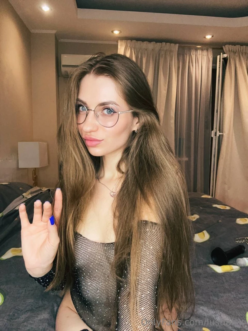 Today i m wearing my special mesh outfit again it tightens every line 