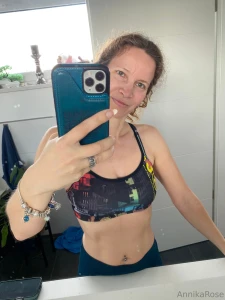 Sport fertig tust du schon was f r das t-shirt wetter oder v llig egal