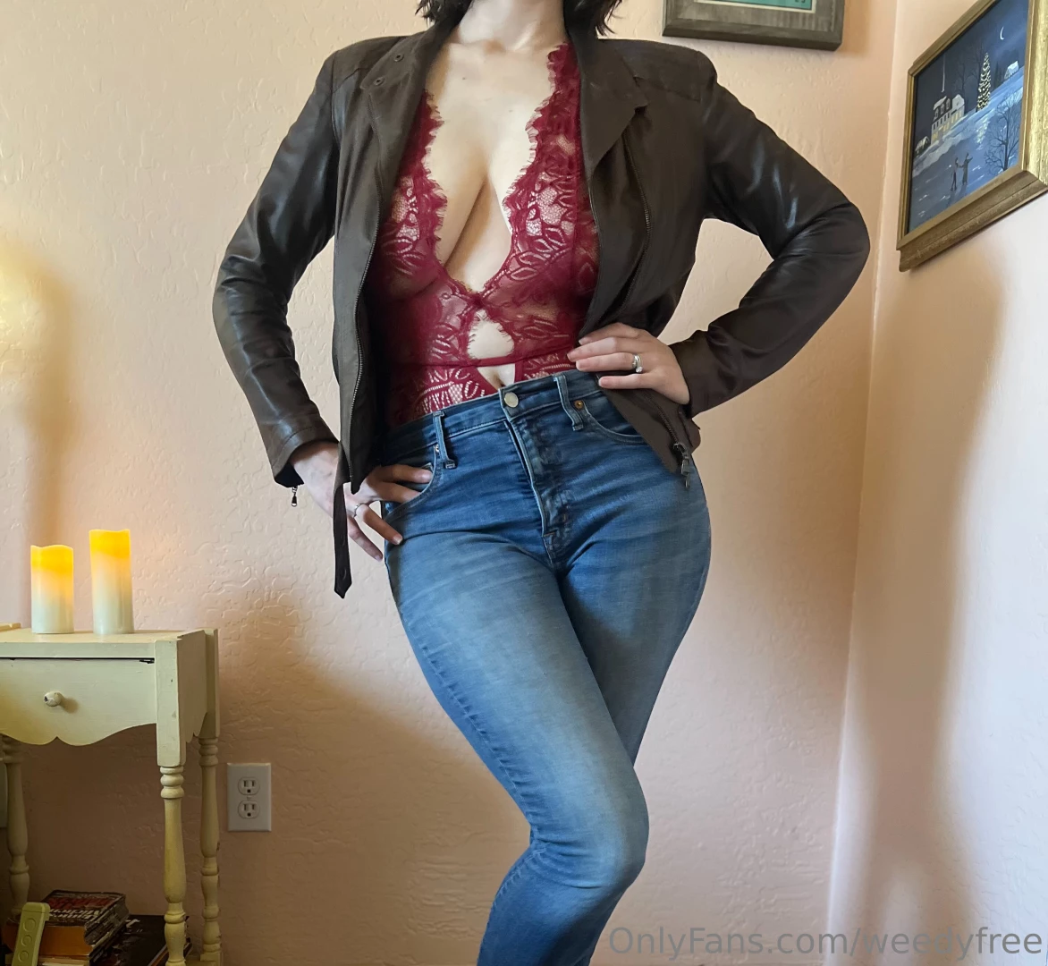 I love when my favorite fans send me presents in the mail 