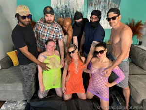 New video are you ready to watch 3 girls get fucked by 7 guys video