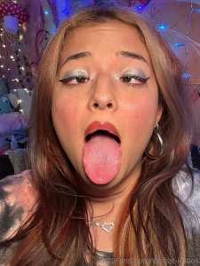 Which one is your favorite pic 1 or 2